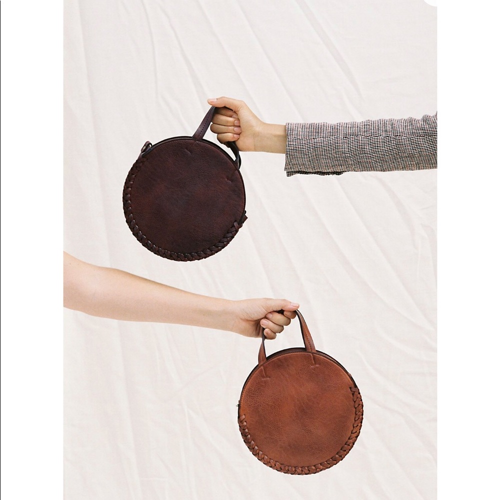 Super cute and trendy crossbody - olive green